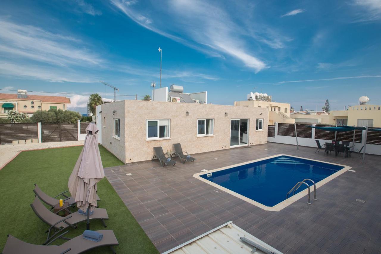 Broadway Villas Protaras Exterior photo