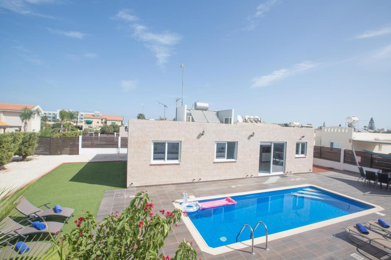 Broadway Villas Protaras Exterior photo