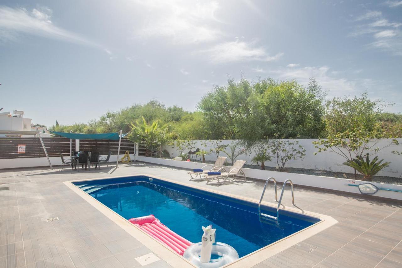 Broadway Villas Protaras Exterior photo