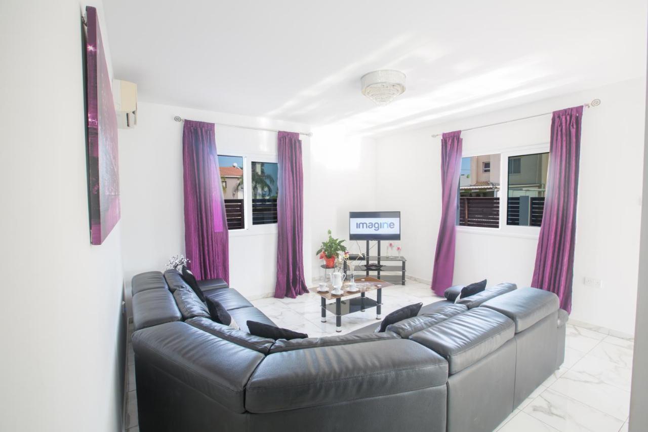 Broadway Villas Protaras Exterior photo