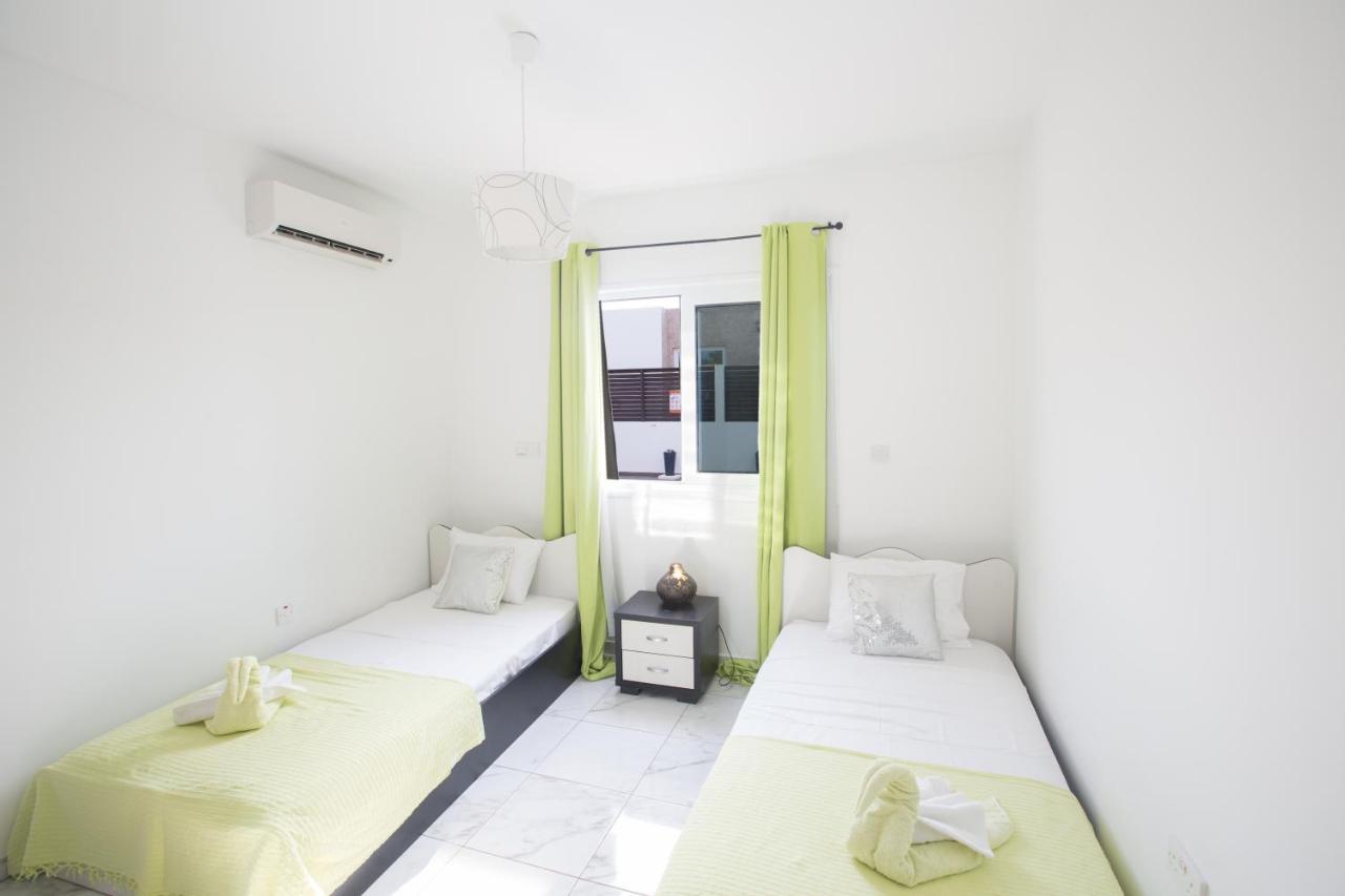 Broadway Villas Protaras Exterior photo